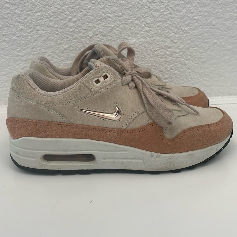 Nike Air Max Women’s Sneakers